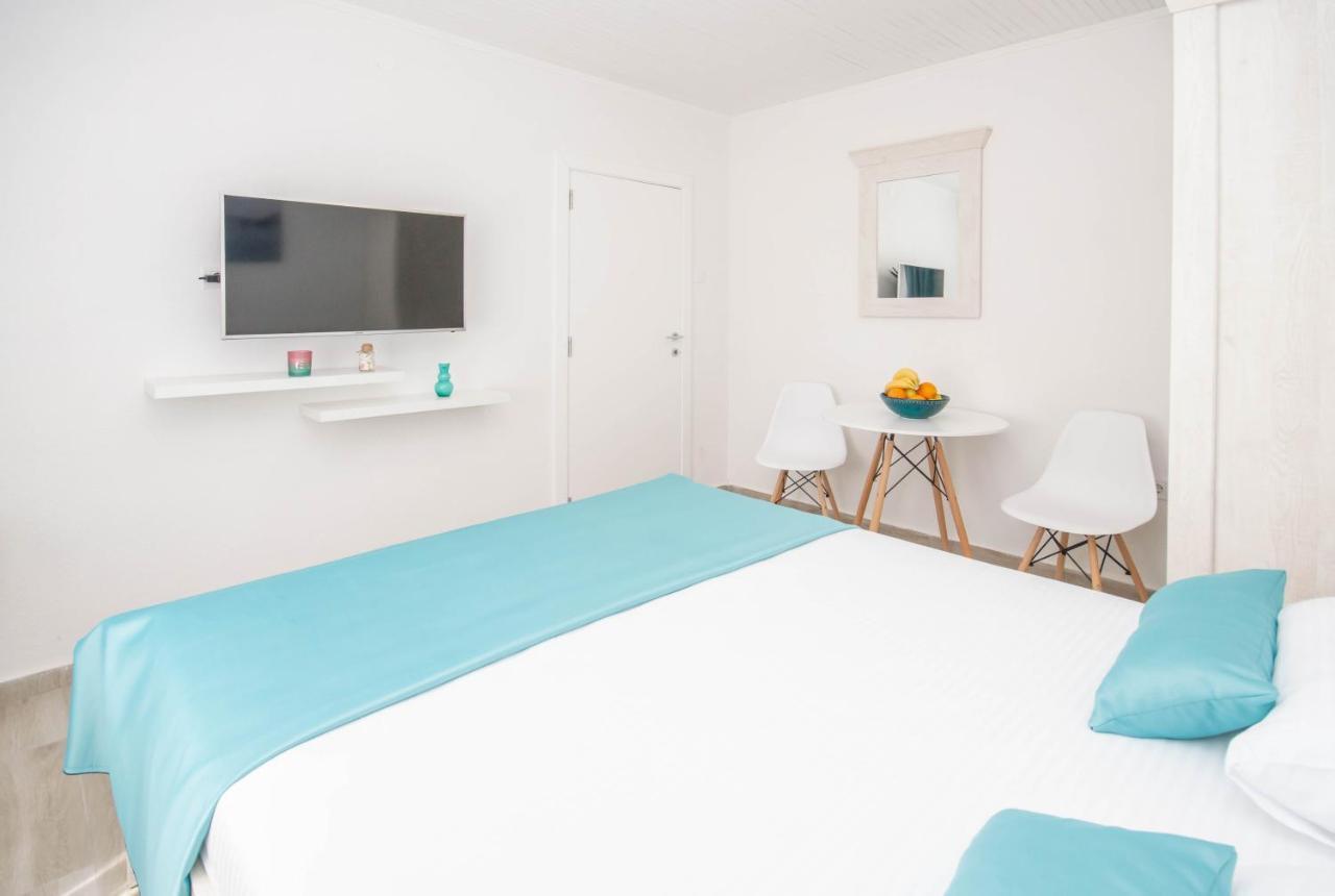 Seafront Apartment โกตอร์ ภายนอก รูปภาพ